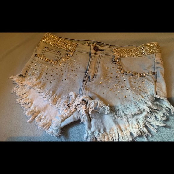 Studded Jean Shorts - Picture 4 of 6